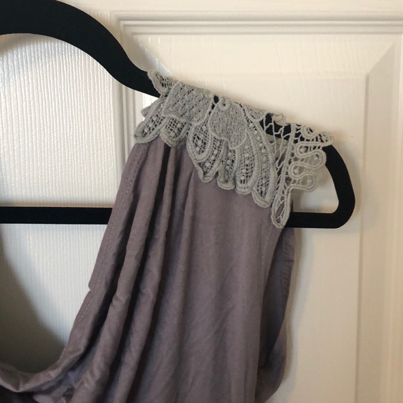 Tank top - Picture 3 of 4